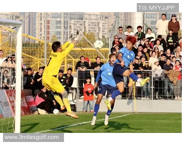 足球明星吴磊精彩进球瞬间回顾与精彩图片分享