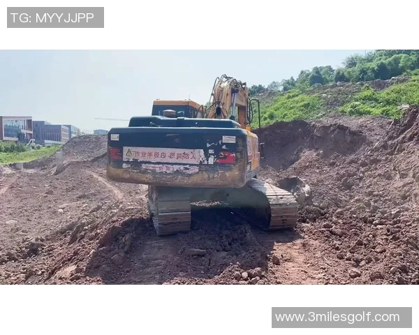 现代215VS车型评测与对比分析，看看它的性能与配置是否值得购买